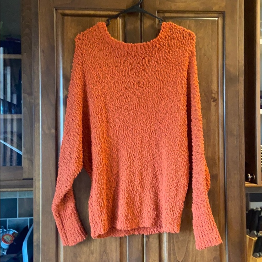 U Love Closet - LA Burnt Orange sweater - small